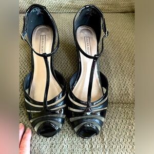 Laura Scott open toe patent leather and mesh heels, size 8.5